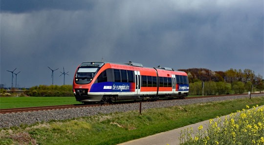 Vorschaubild: Zug im Rheinland